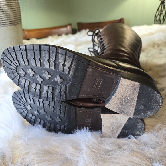 Frye Melissa Tall Lace Up Boots - Picture 4 of 10